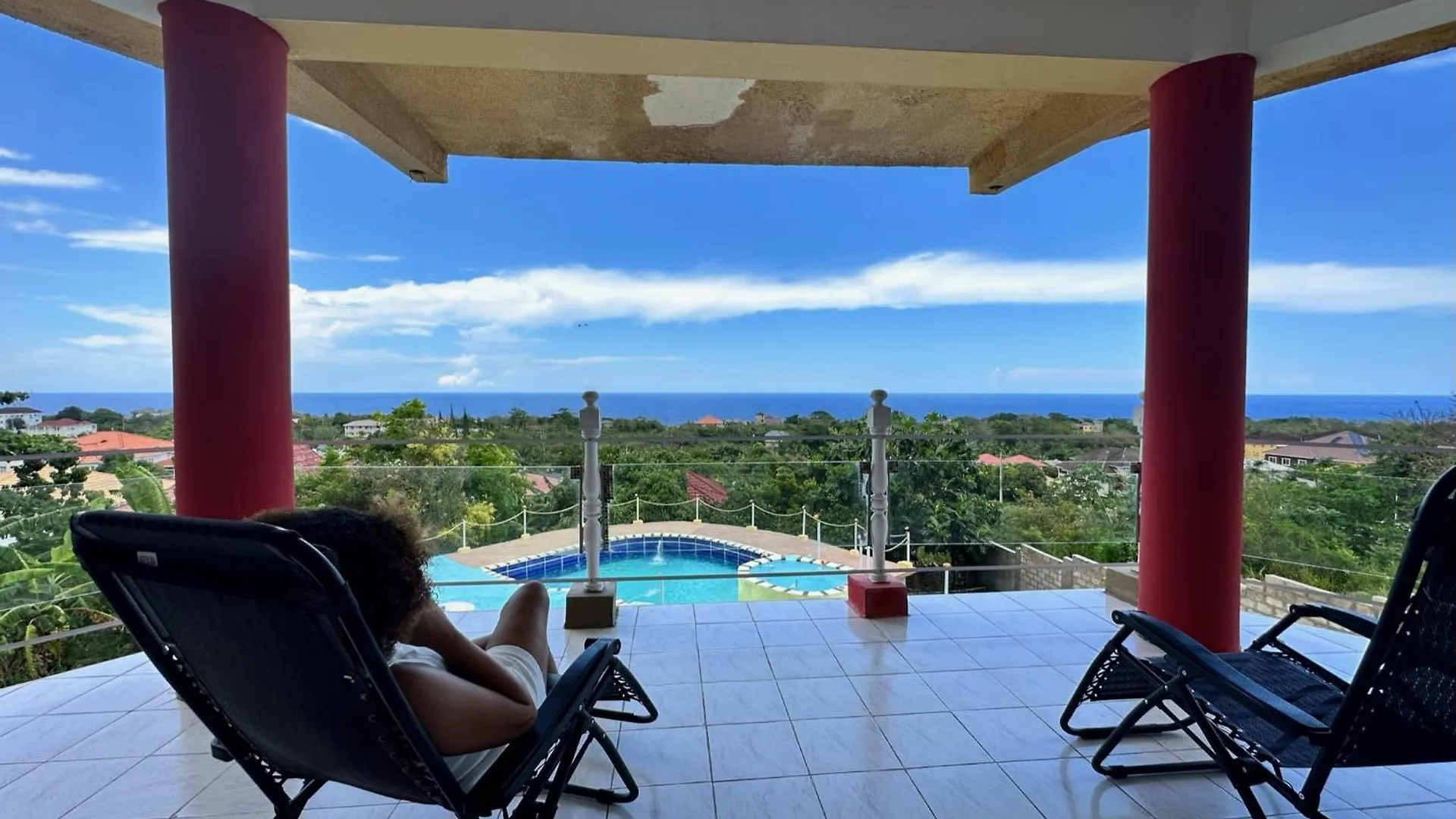 Pensión 876 Oasis - A Private Oceanview Villa Ocho Ríos